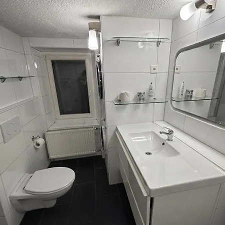 Apartment 2 In Center Of Hb Station *